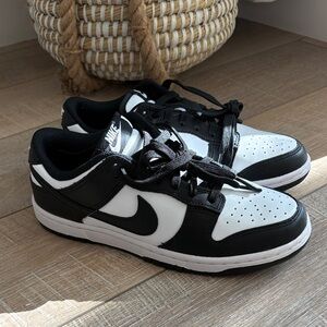 Brand new Nike Classic Black and White Low-Top Sneakers